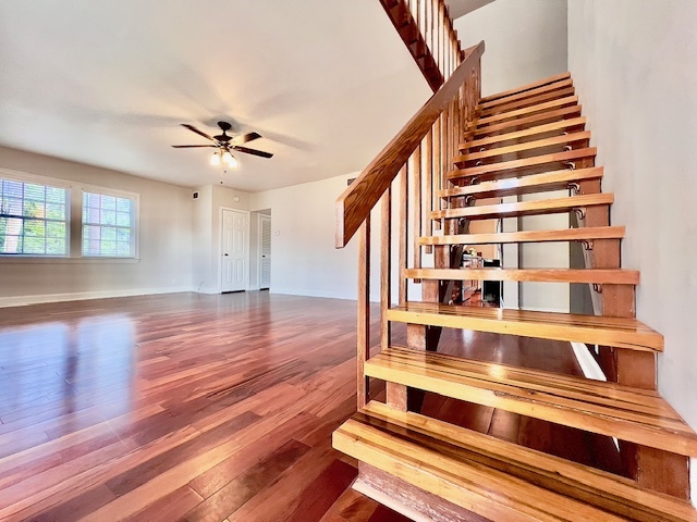 Living room, loft - 849 Lasalle St Apartments Unit 849