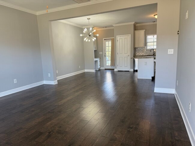 Photo - 104 Skylark Aly