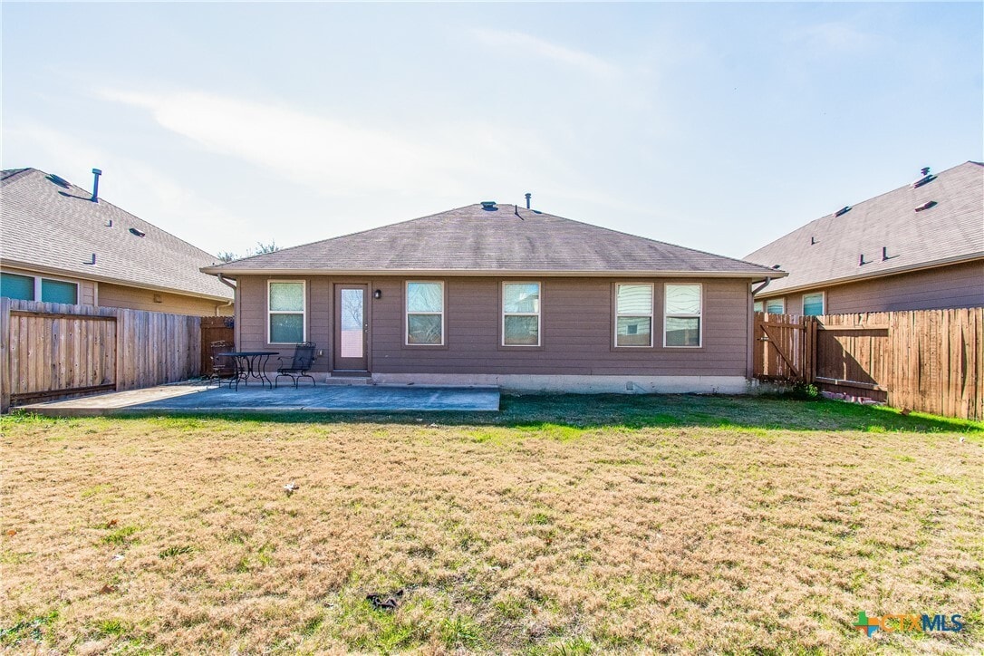 Photo - 136 Mistflower Ln