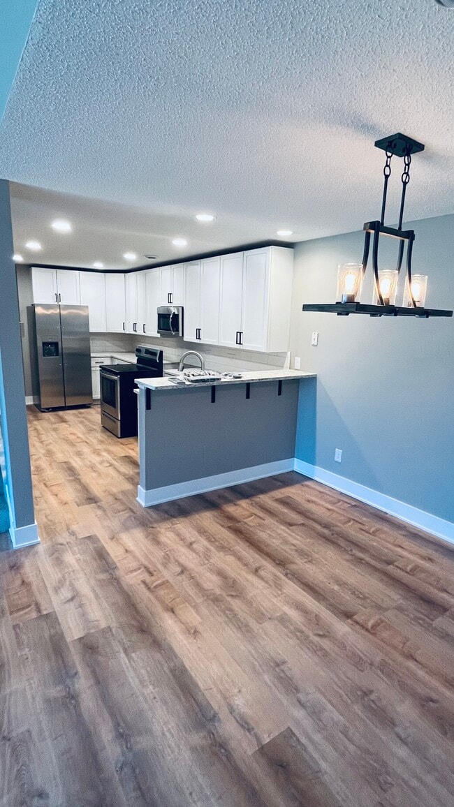 Photo - 17020 Eastwood Ave