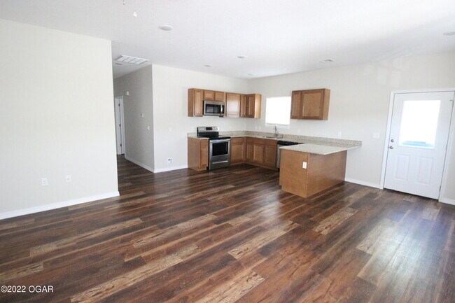 Photo - 802 Neosho Heights Cir