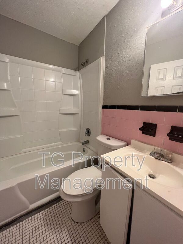 Photo - 7457 Grant Ave