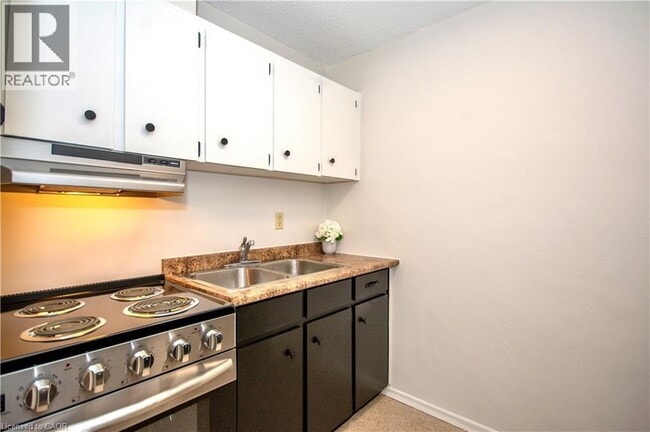 Photo - 64 Benton St Unit 705