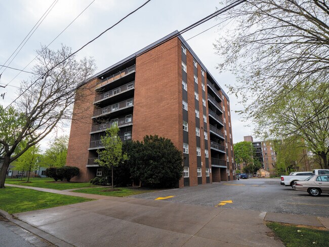 Photo - Karita Tower