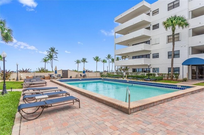 Photo - 330 SE 20th Ave Unit 508