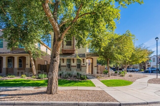 Building Photo - 2189 S Sanders Dr