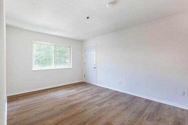 Photo - 641 Powder Springs St Unit 8