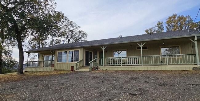 Building Photo - Breathtaking VIEWS in Hidden Valley Lake! Rental