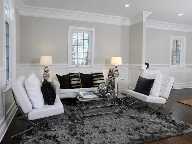 Photo - 200 Davis Ave