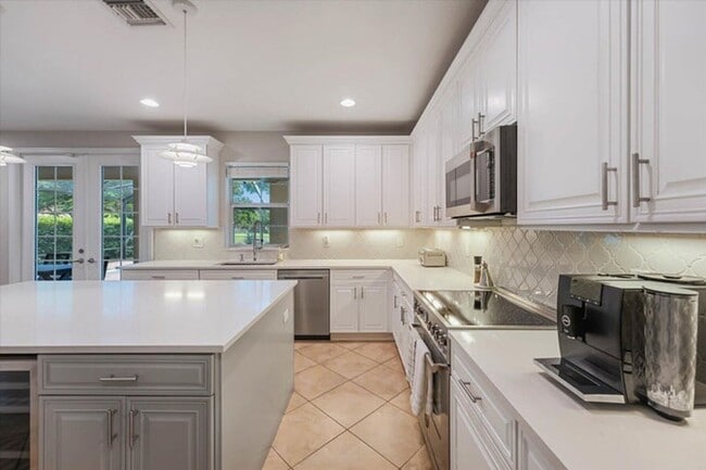 Photo - 10731 Ivanhoe Ln