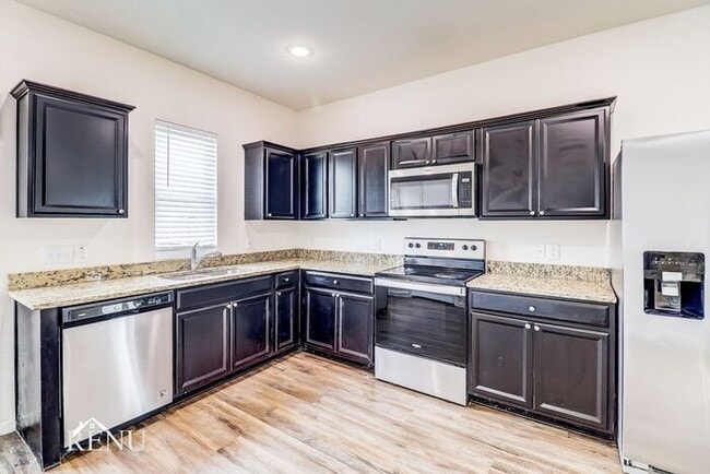 Photo - 6218 Old Bridge Way