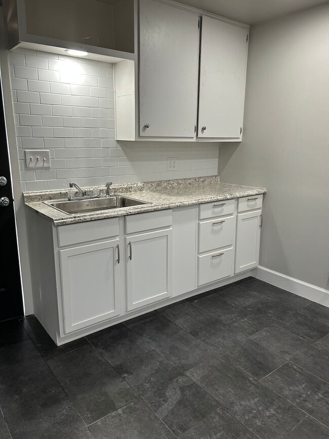 Photo - 806 Lexington Unit 808 1/2 Lexington