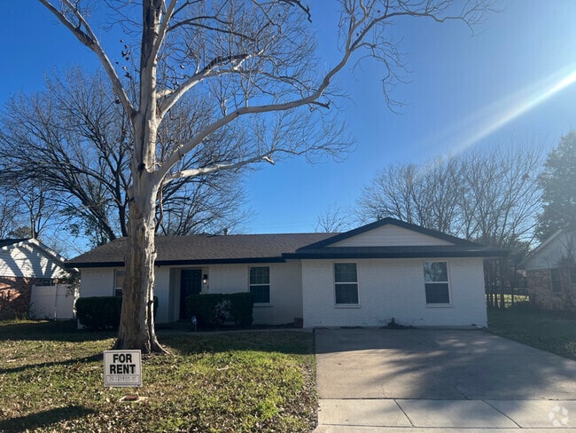 Building Photo - 4725 Darla Dr Rental