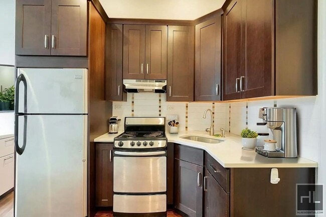 Photo - Gorgeous 1 Bedroom on Striver's Row! Unit 6