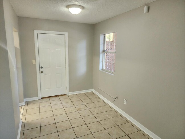 Photo - 128 Smith St