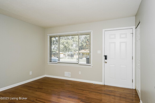 Photo - 11004 Albion Dr