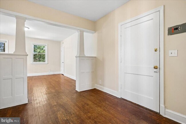 Photo - 3944 7th St NE Unit 4