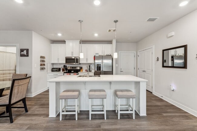 Photo - Gorgeous 2bd/2ba modern condo w/balcony located conveniently in MOSAIC AT WOODLAND PARK in Herndon.