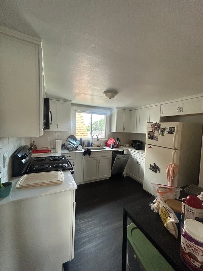 Building Photo - 1538 S 73rd St