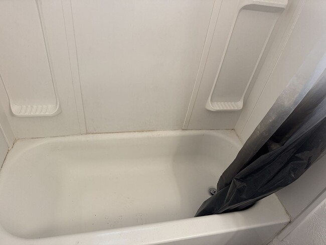 Photo - 1903 W Grand Ave Unit 4