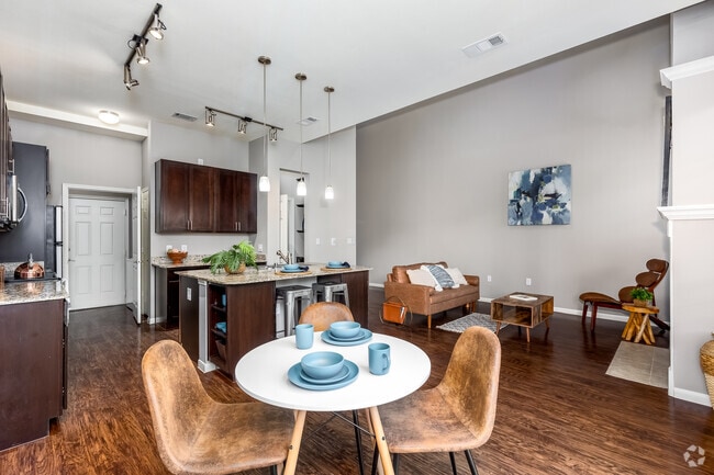 2HAB, 2,5BA - 1.486SF