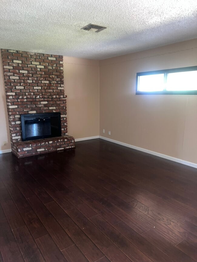 Photo - 3904 E Norwich Ave