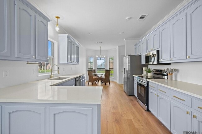 Photo - 18482 Lake Iris Ave