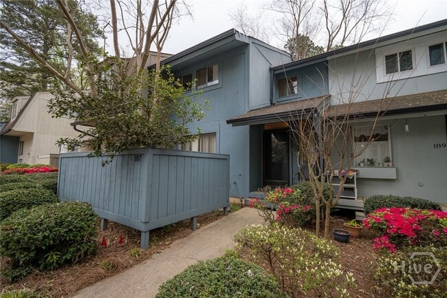 Photo - 187 Woodstone Dr