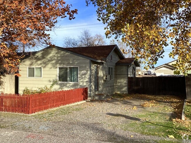 Building Photo - Cozy Rambler with Backyard Close to Columb... Rental