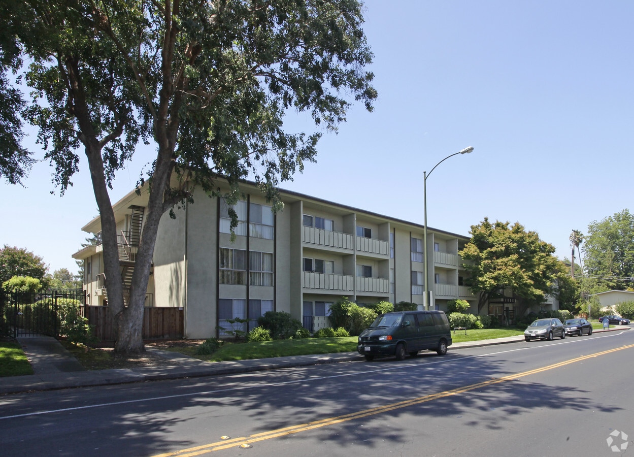 The Camille North Apartments - The Camille North Apartments