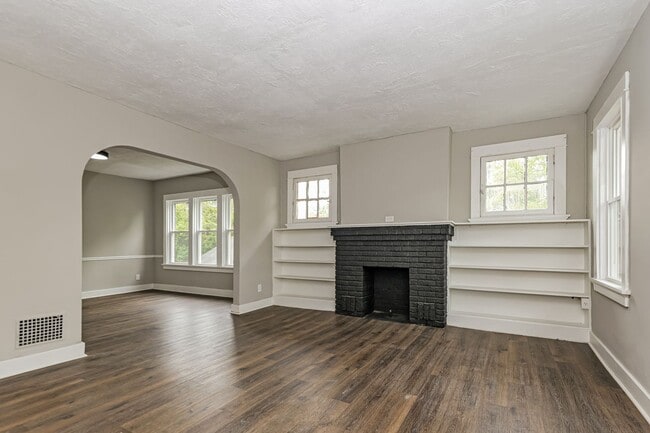 Photo - 2322-2324 Eastview Ave Unit 2324