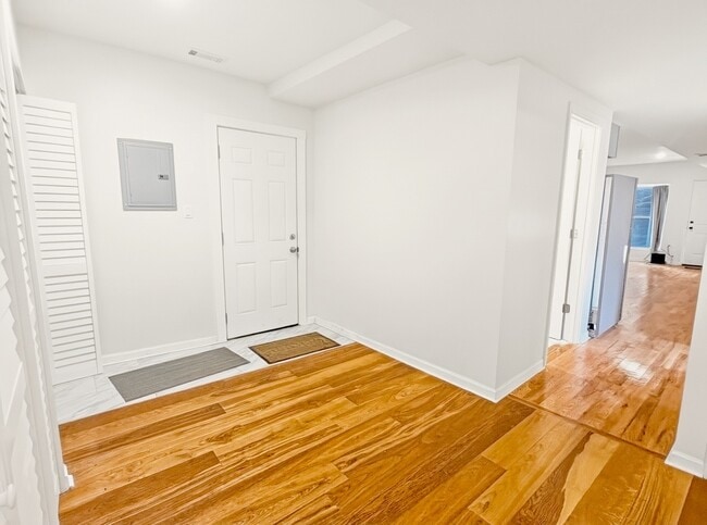 Photo - 1637 W 18th St Unit 1R