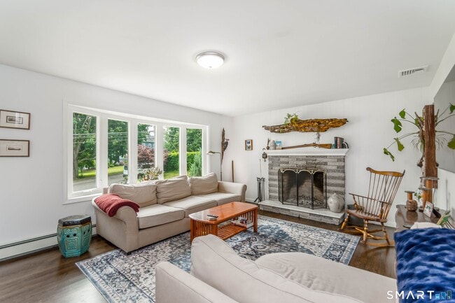 Photo - 108 Colonese Rd