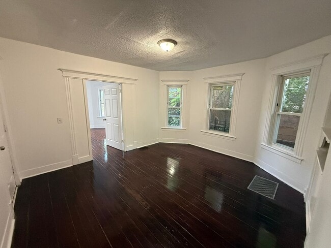 Photo - 122-124 Shultas Pl Unit 122 Shultas Pl First Floor