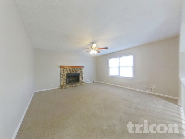 Photo - 117 Normas Way