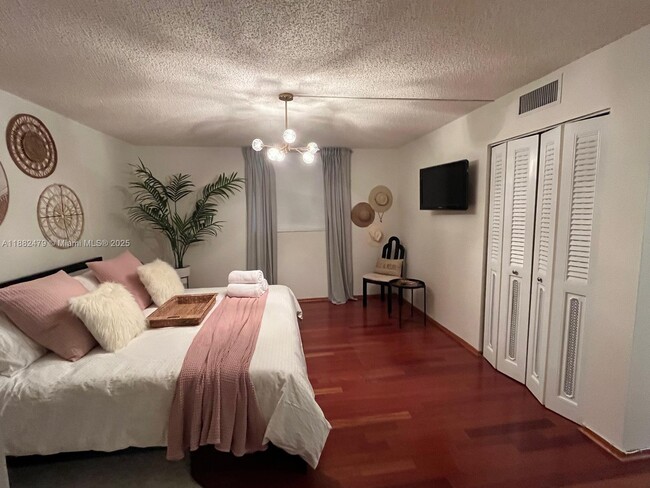 Photo - 5301 NW 2nd Ave Unidad 104