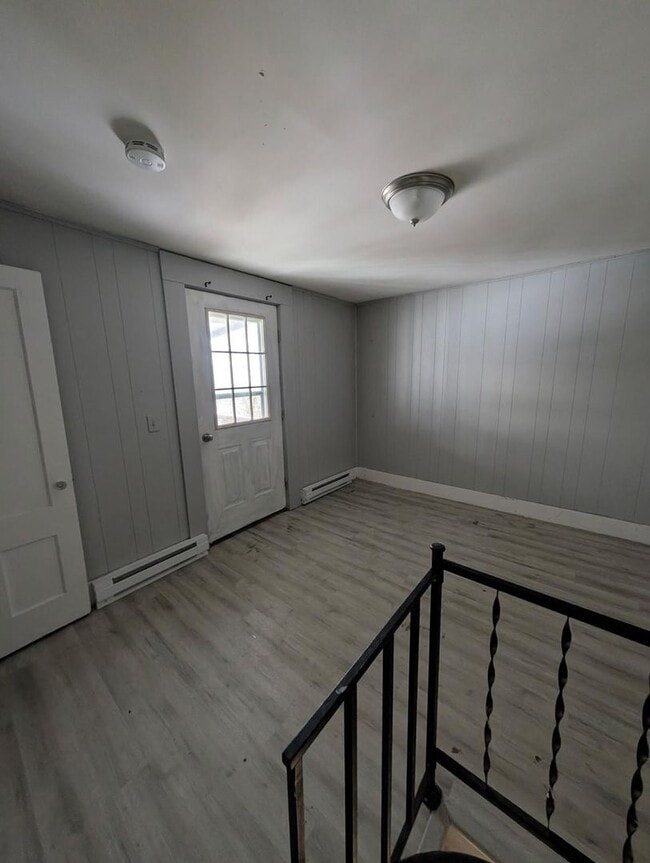 Photo - 39 Cottage St Unit 39 cottage at side