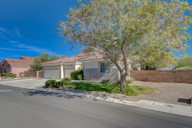 Photo - All Single Story Community! 4 Bedroom with Pool & RV Parking! Incredible Strip Views!