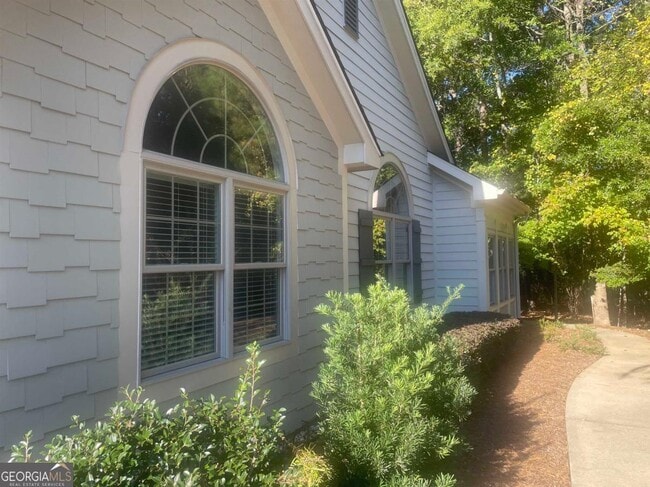 Photo - 142 Edgewood Ct