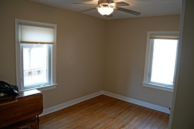 2095 Wellesley Ave Unit 1