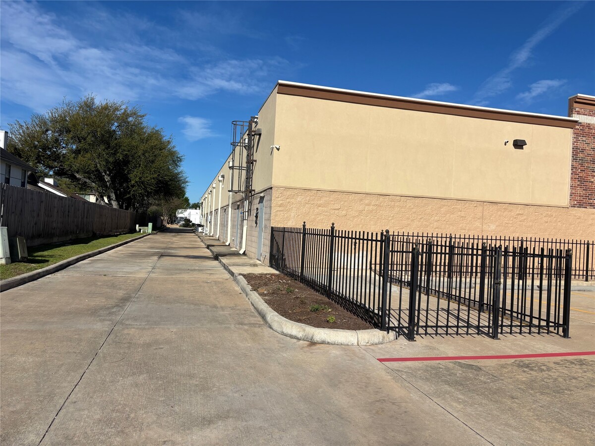 Photo - 12917 W Bellfort Ave