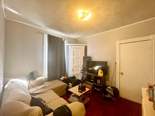 13 Perry St Unit 1