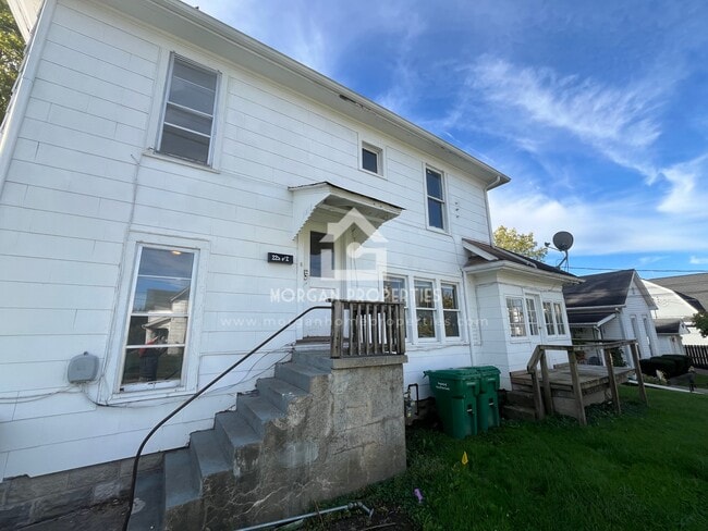 Building Photo - 225 N 10th St Unit 225.5