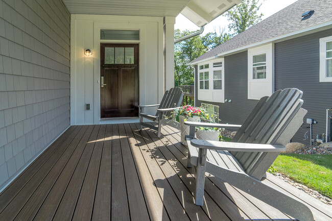 Photo - 5070 Ranchview Ln N