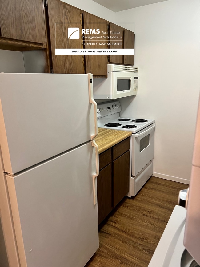 Photo - 2 Cedar Trail