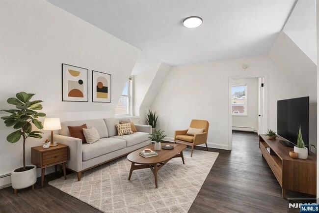 Photo - 676 Chestnut St Unit 3