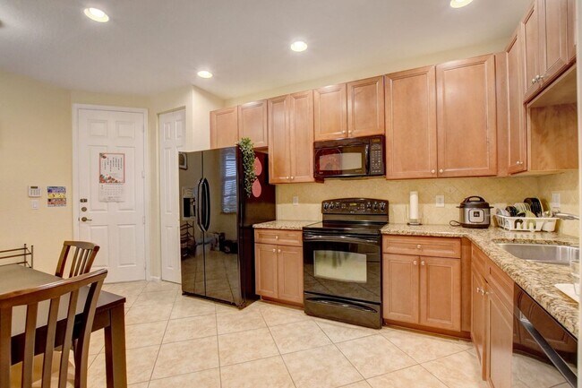 Photo - 16089 Poppy Seed Cir