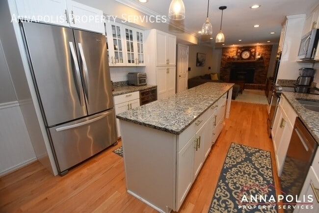 Photo - 552 Benforest Dr