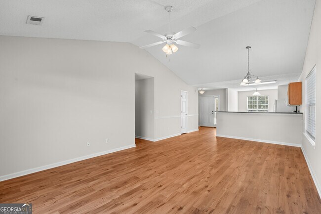 Photo - 7 Halyard Dr