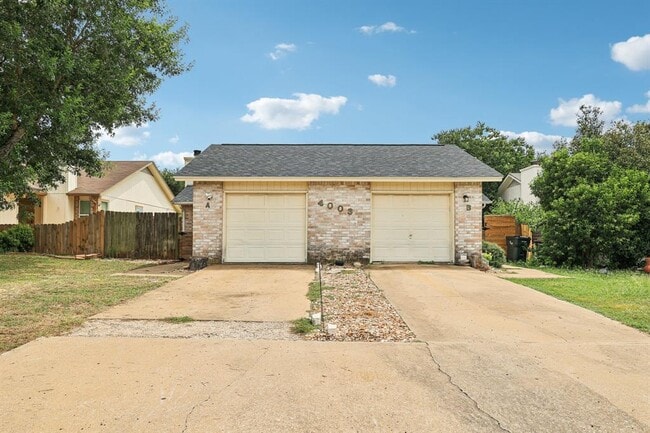 Building Photo - 4003 Stonebridge Dr Rental